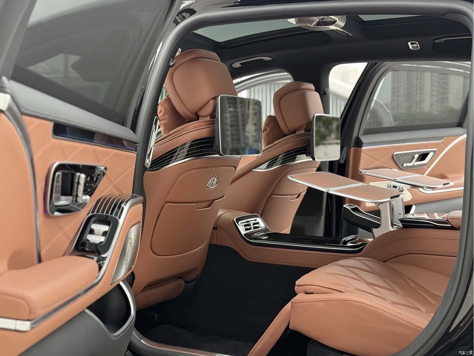 Maybach S-Class, 2022 все фото