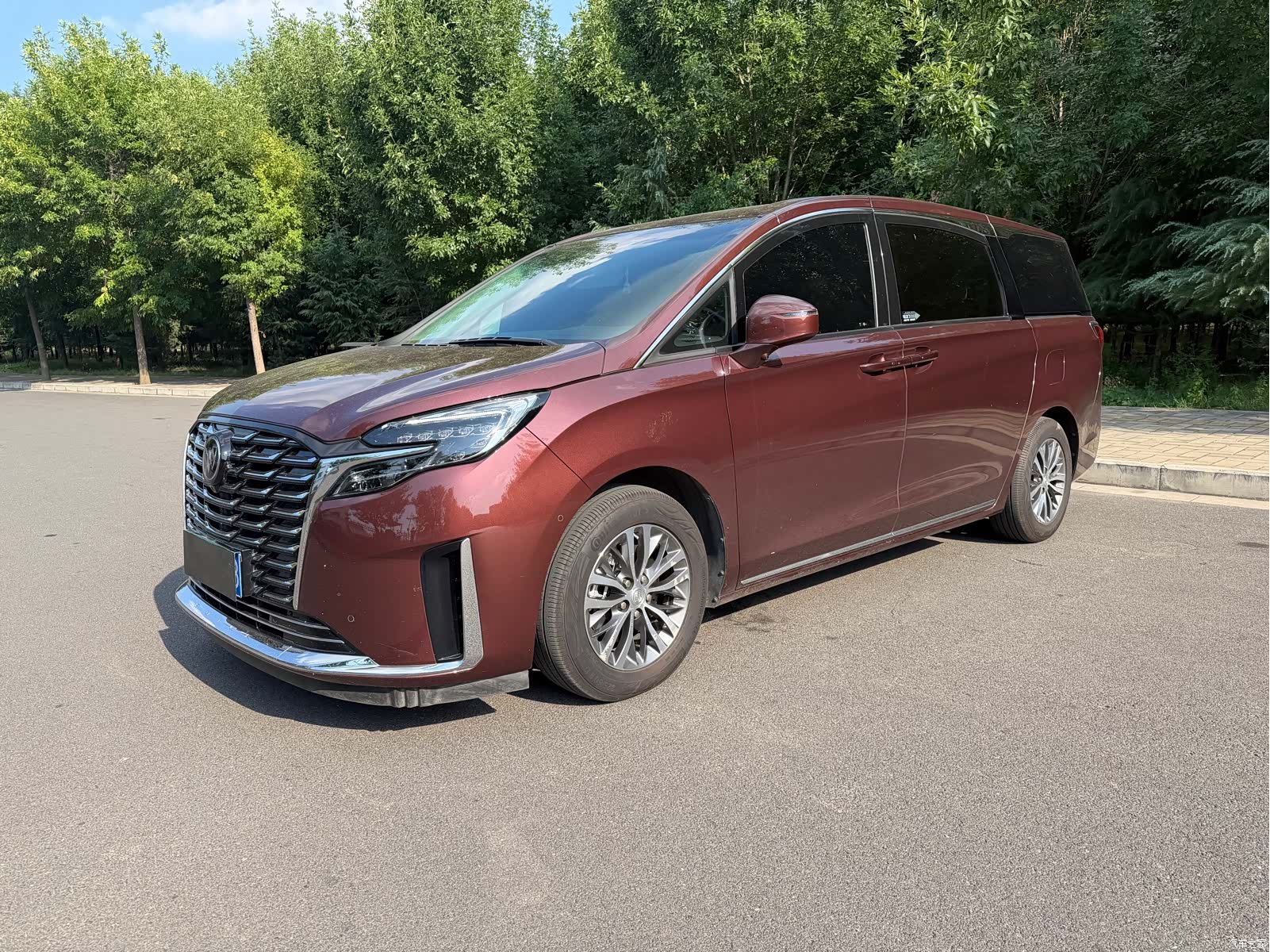 Buick GL8, 2023 2