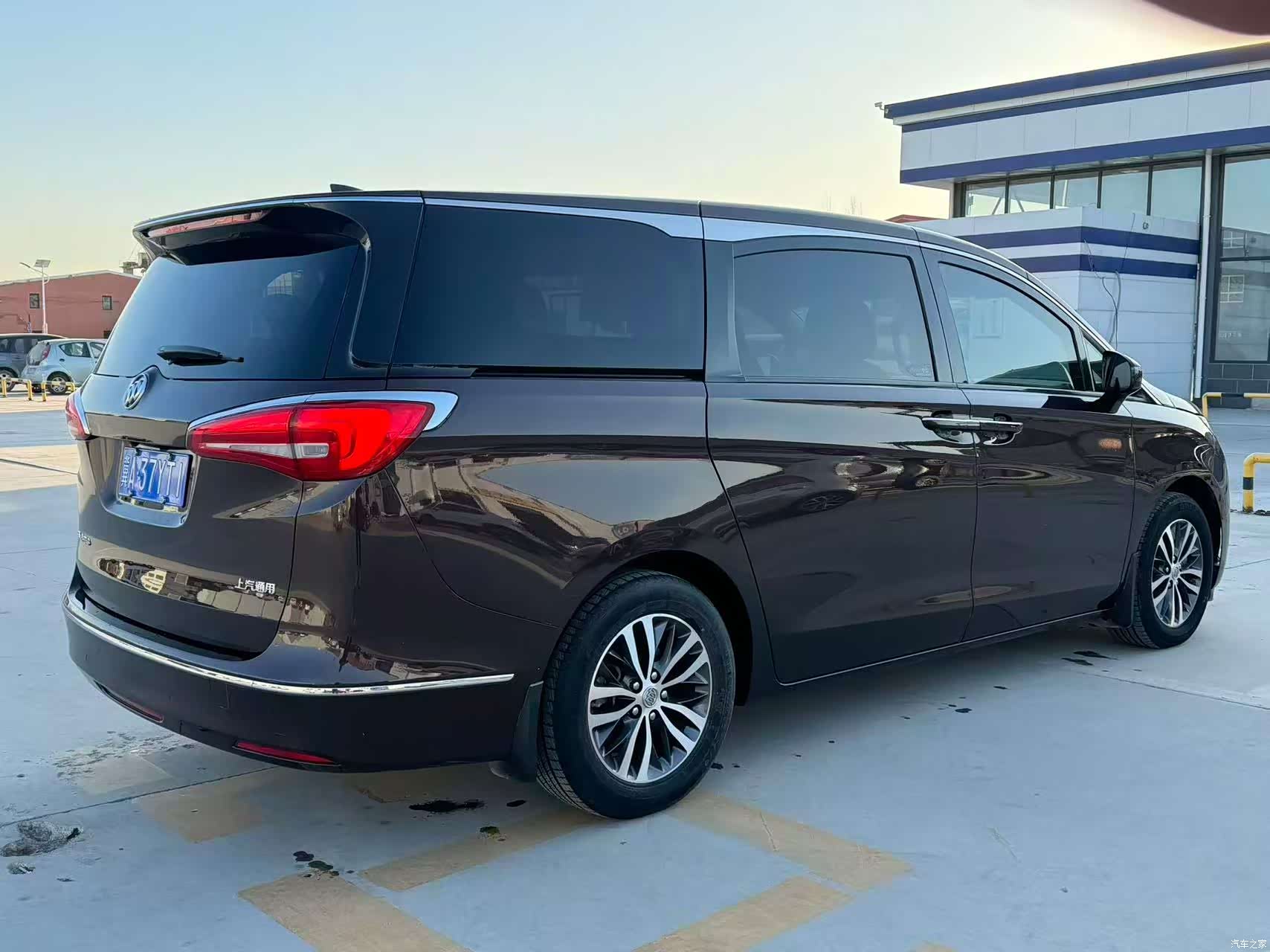 Buick GL8, 2016 4