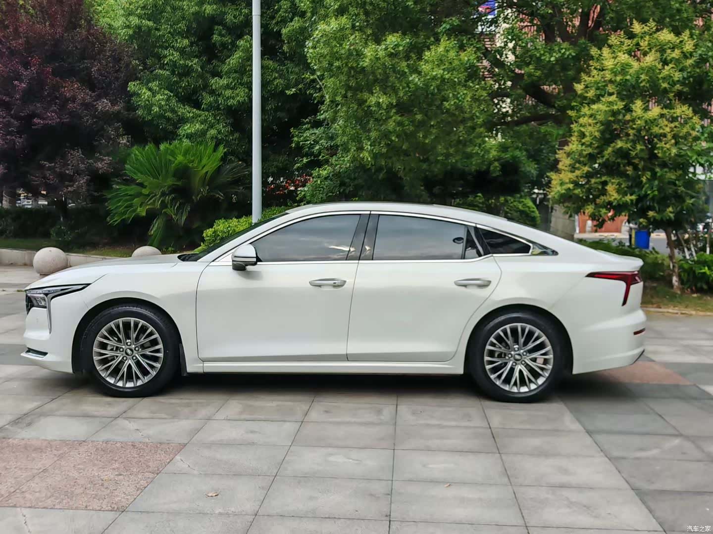 Bestune B70, 2023 4