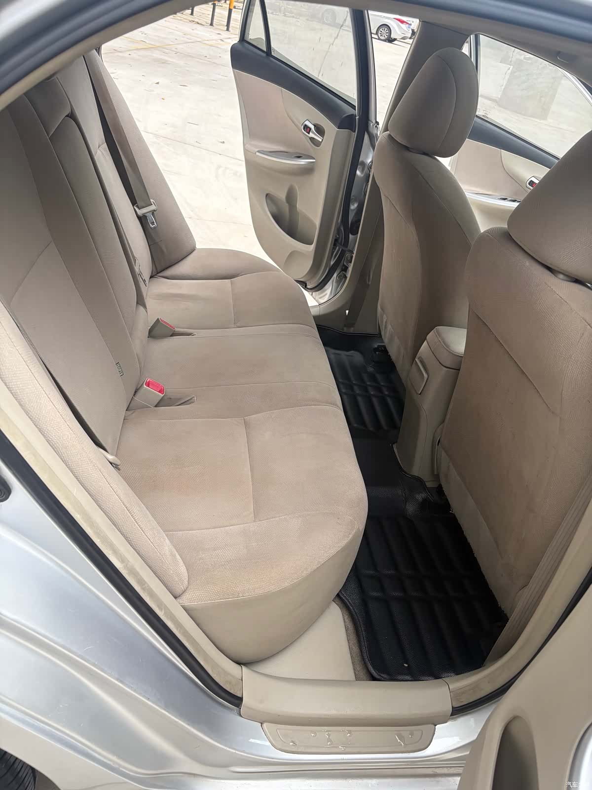 Toyota Corolla, 2010 12