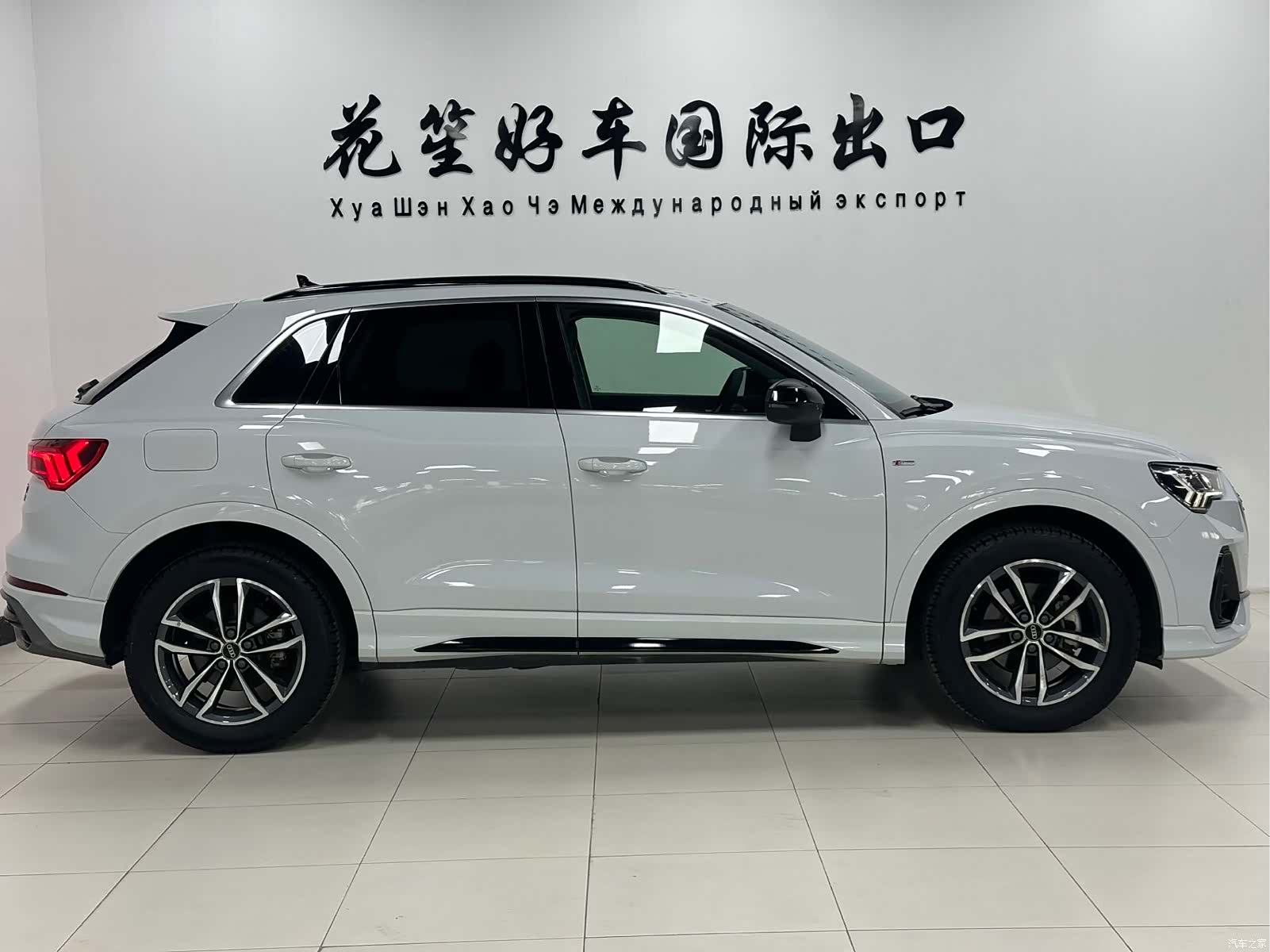 Audi Q3, 2022 4