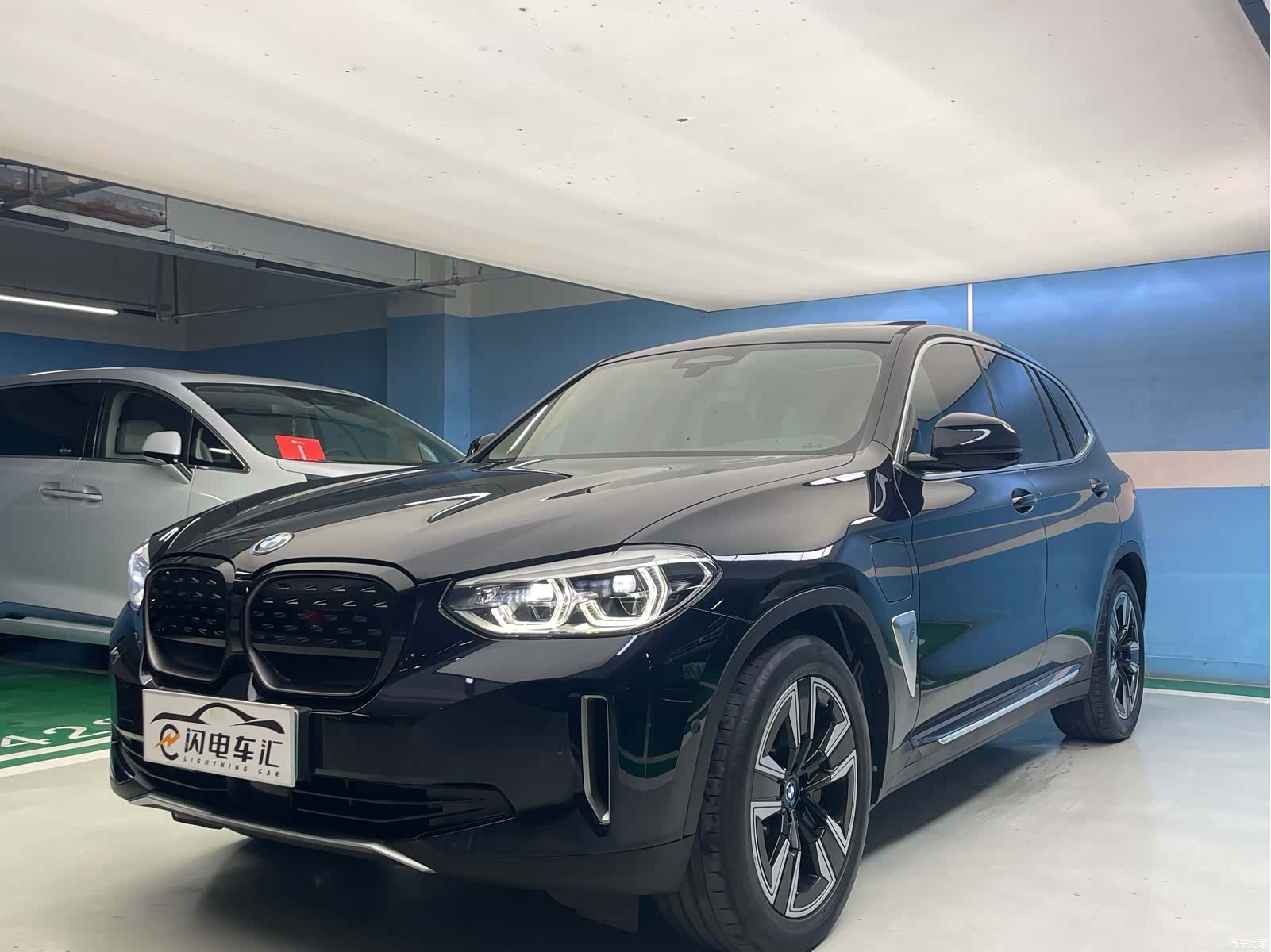 BMW iX3, 2021 1