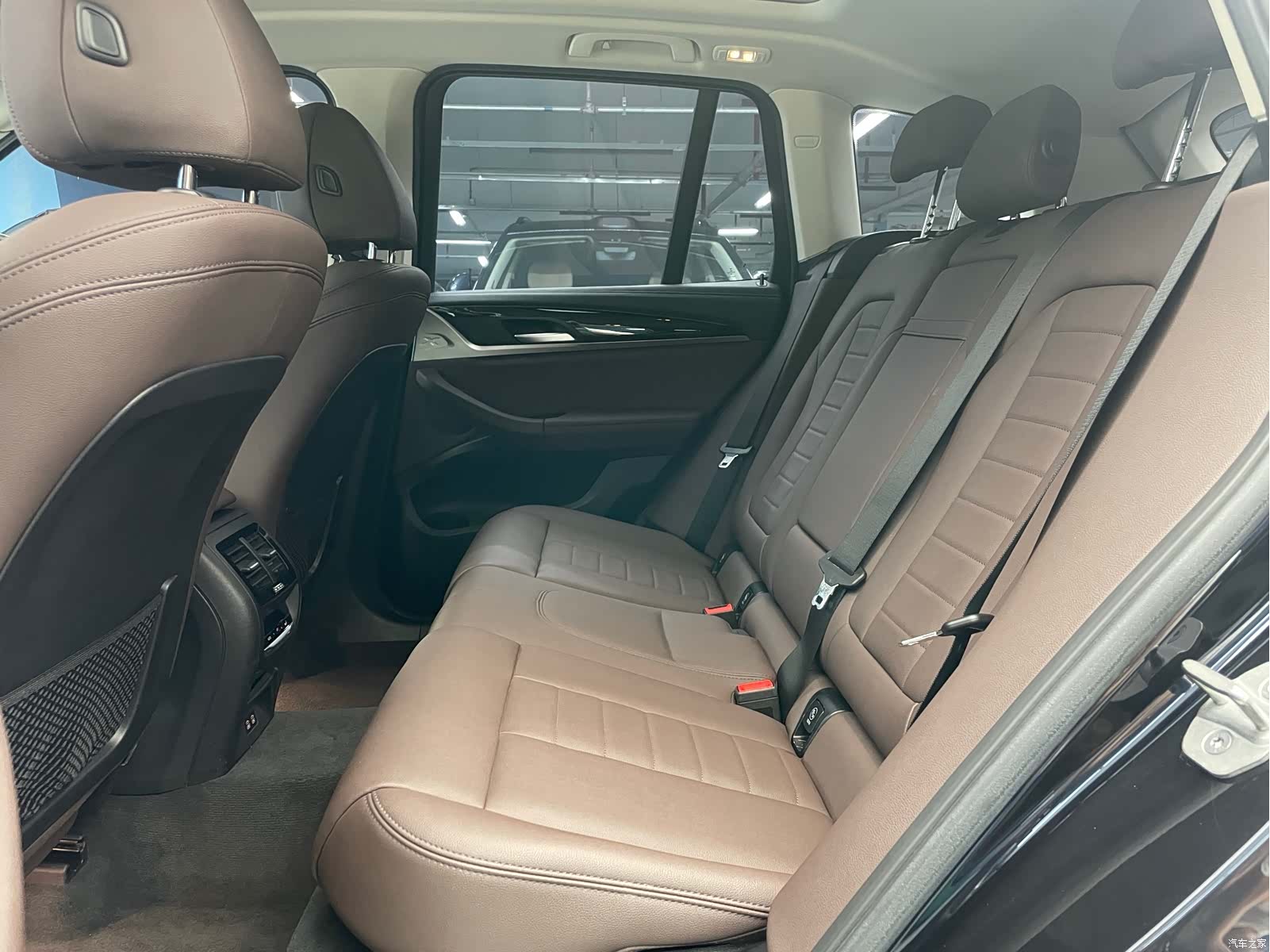 BMW iX3, 2021 13