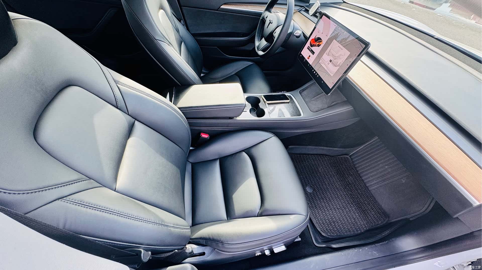 Tesla Model 3, 2021 12