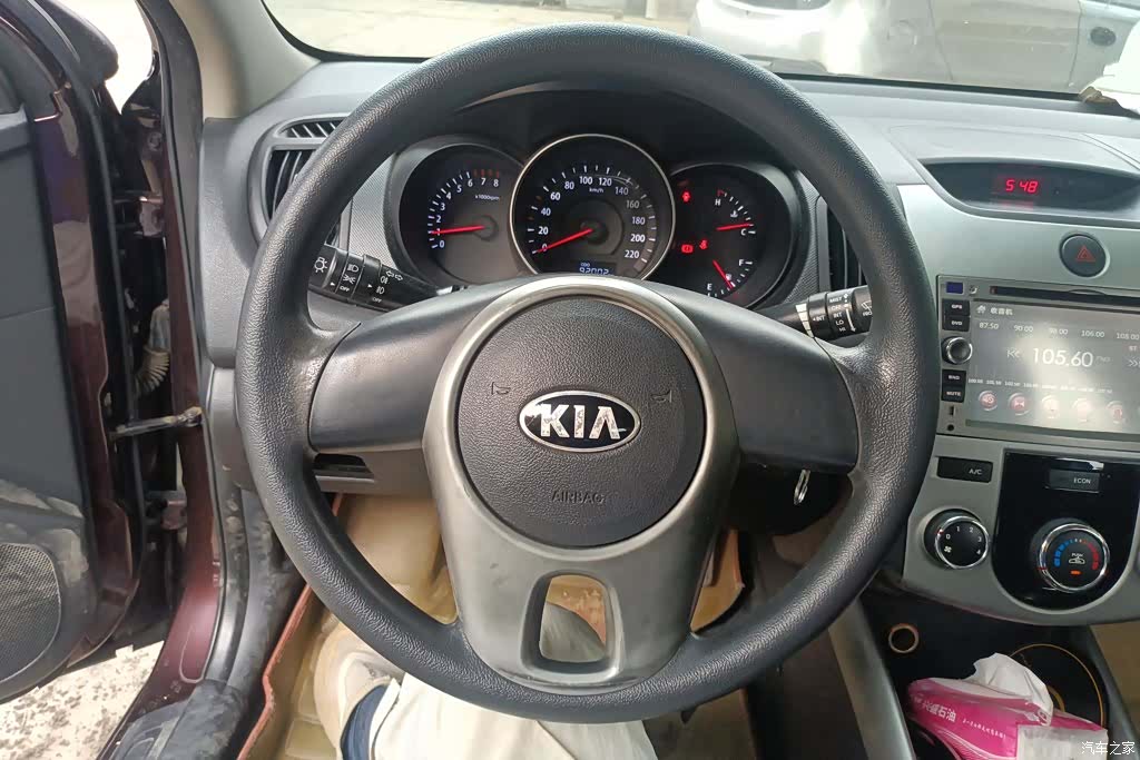 Kia GL, 2014 15