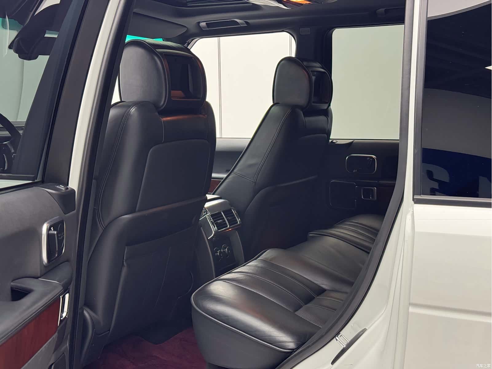 Land Rover Range Rover, 2011 10