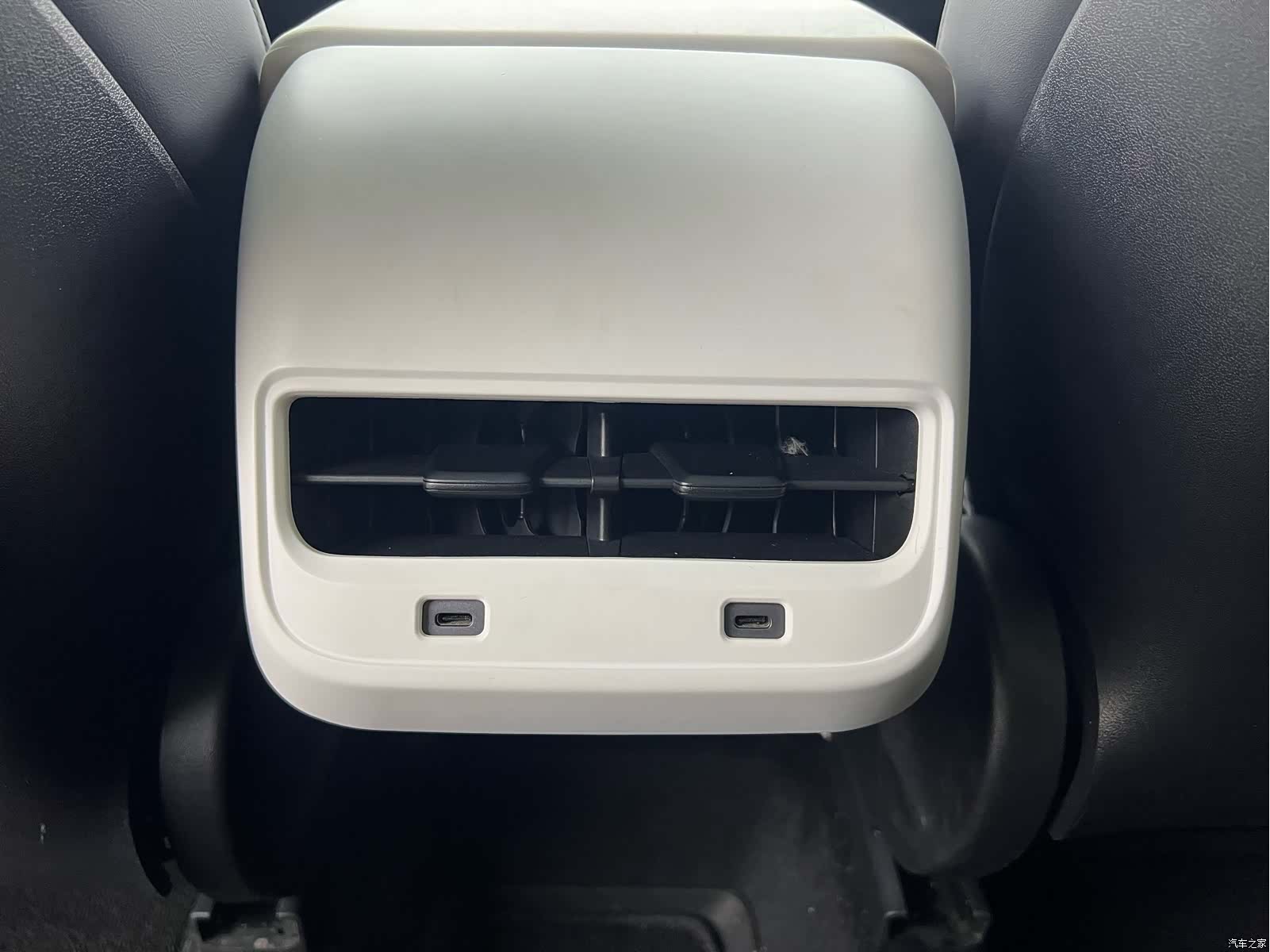 Tesla Model Y, 2021 15