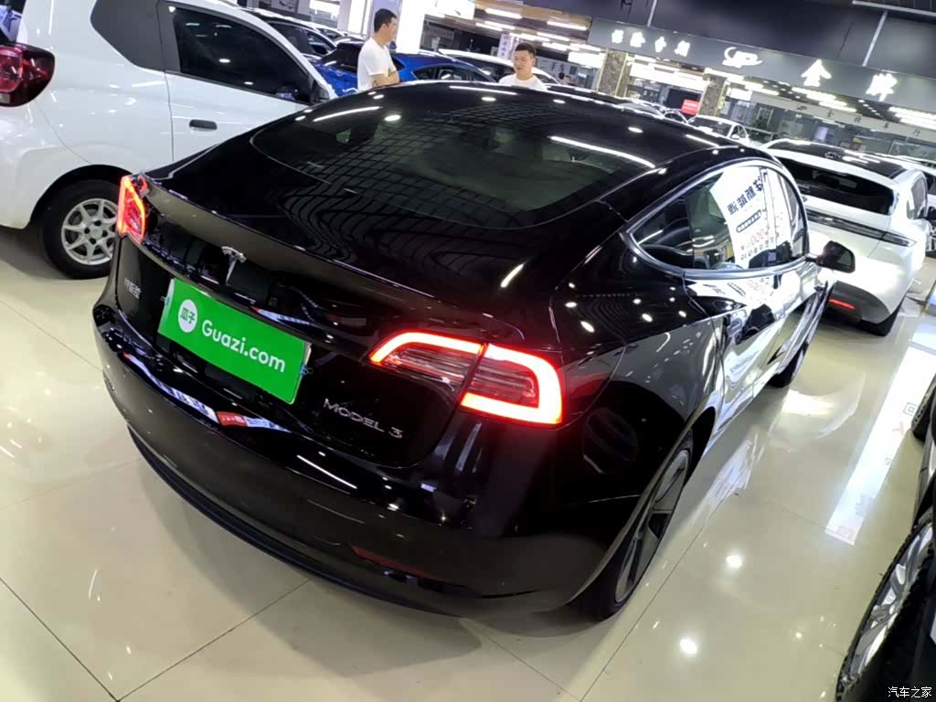 Tesla Model 3, 2023 7