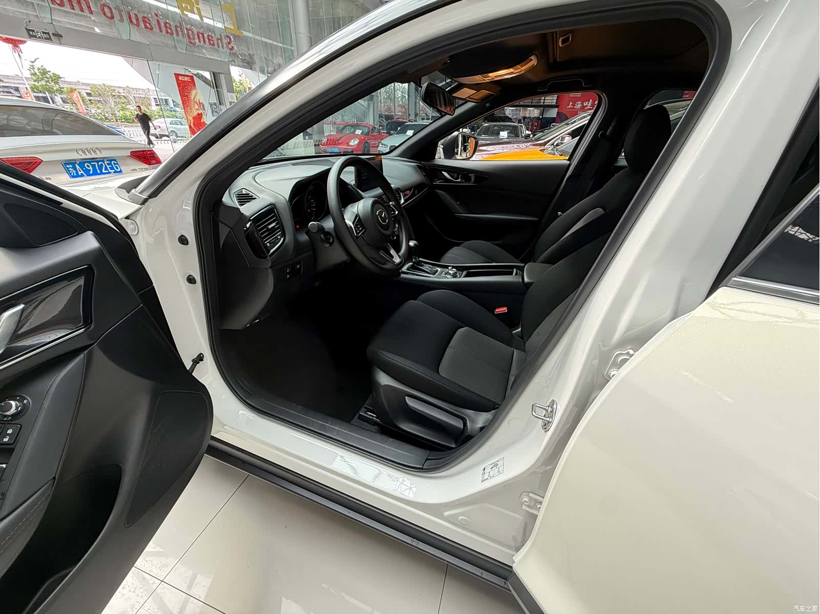 Mazda CX-4, 2021 14