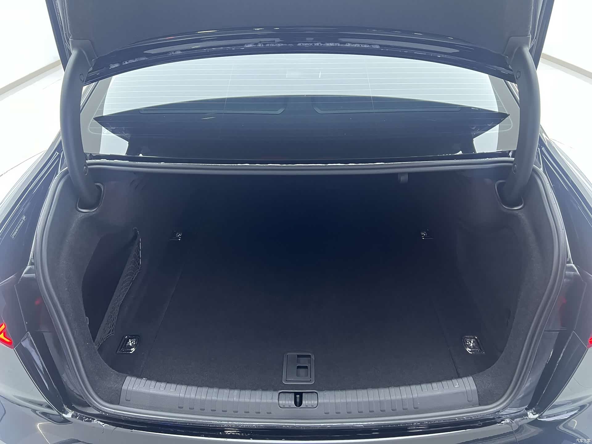 Audi A6L, 2024 27