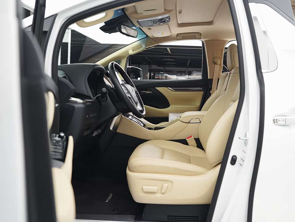 Toyota Elfa Toyota Elfa