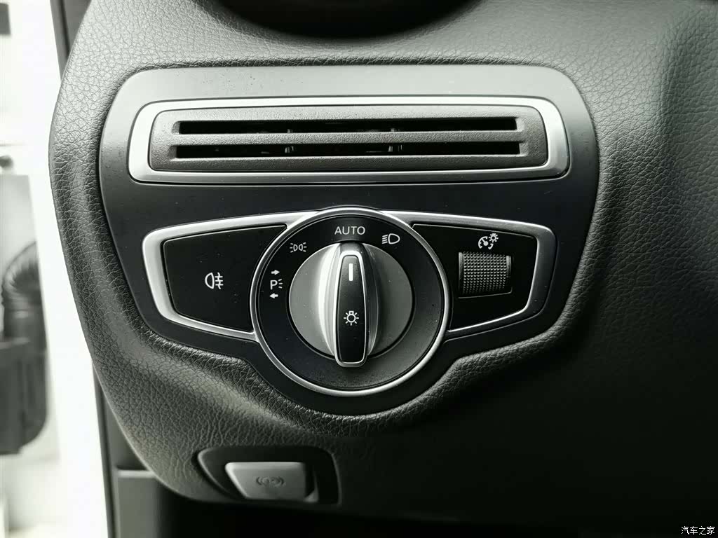 Mercedes-Benz C-Class, 2021 21