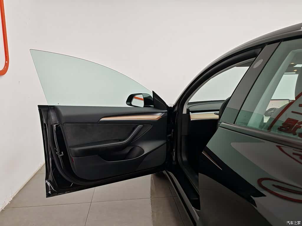 Tesla Model 3, 2023 8