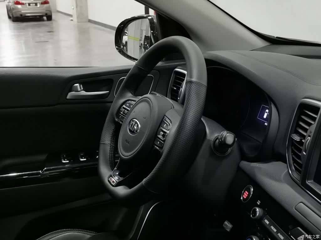 Kia KX5, 2016 22