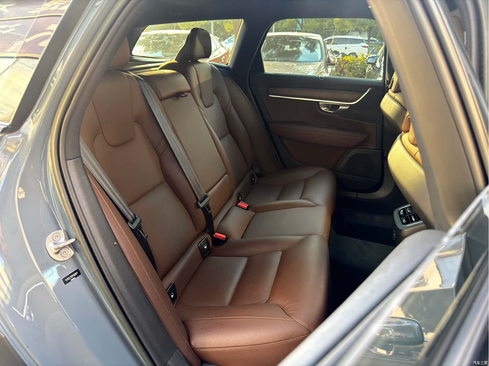 Volvo V90, 2023 21
