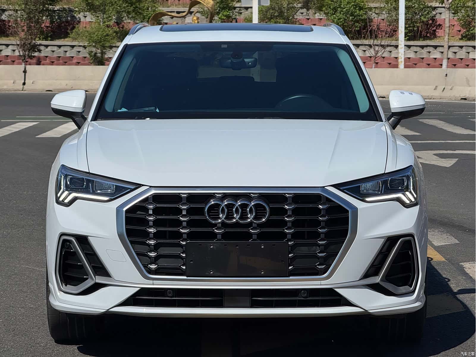 Audi Q3, 2022 2