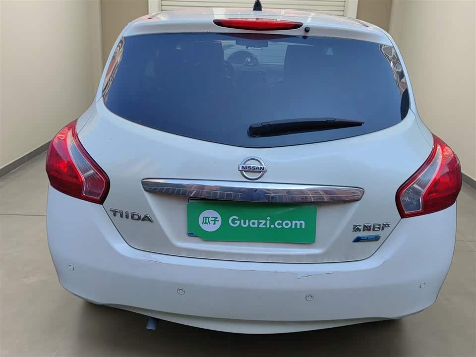 Nissan TIIDA