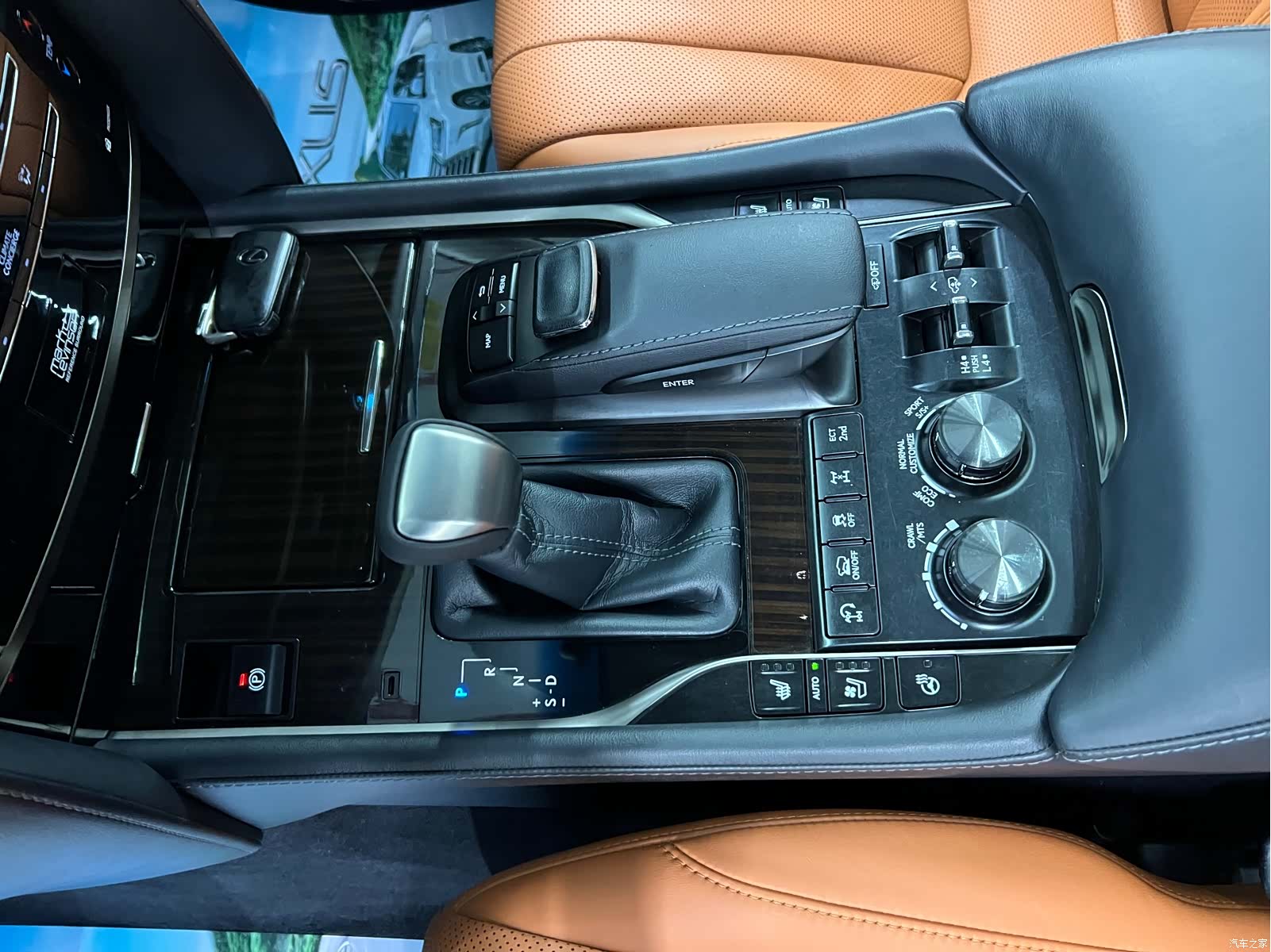 Lexus LX, 2017 19