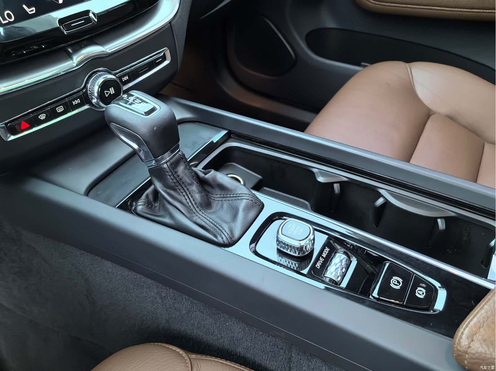 Volvo XC60, 2018 24