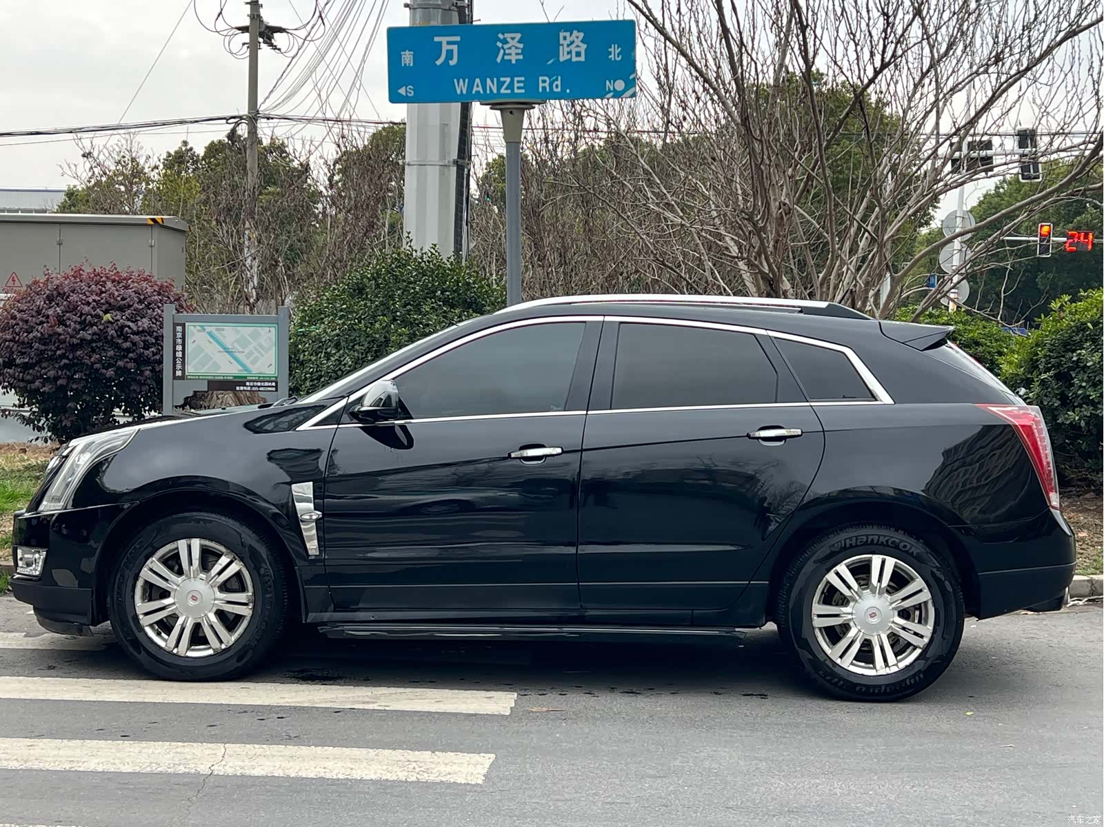 Cadillac SRX, 2012 7