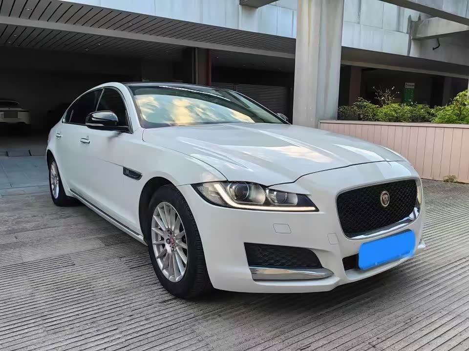 Jaguar XFL Jaguar XFL