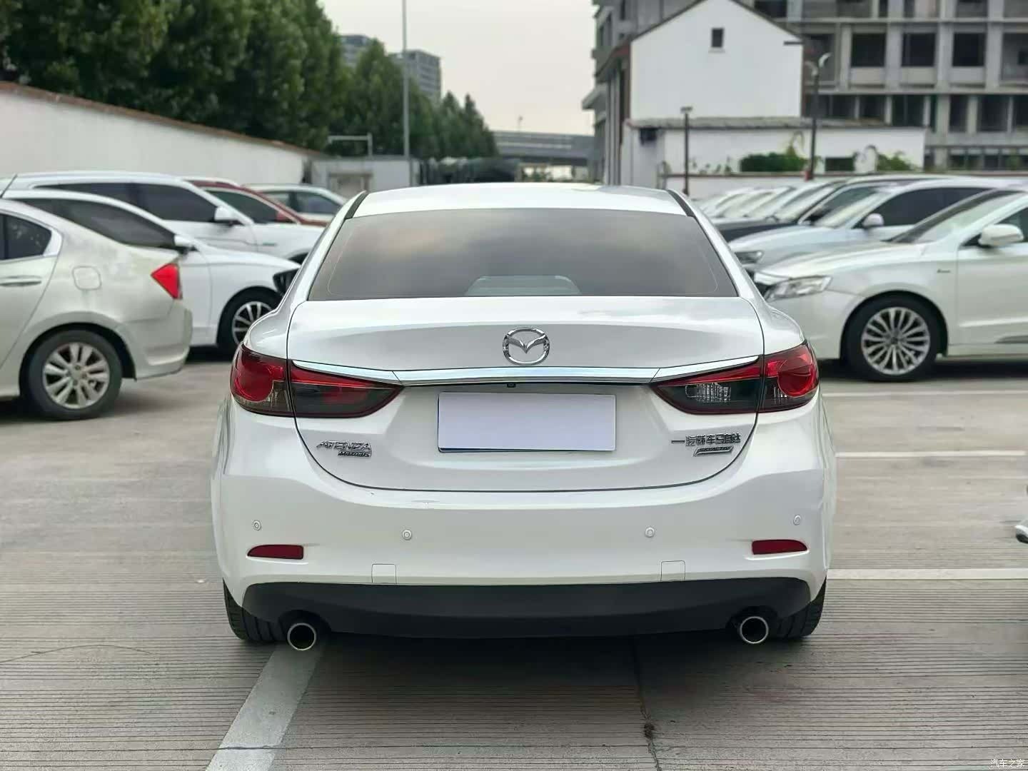 Mazda Atenza, 2015 8