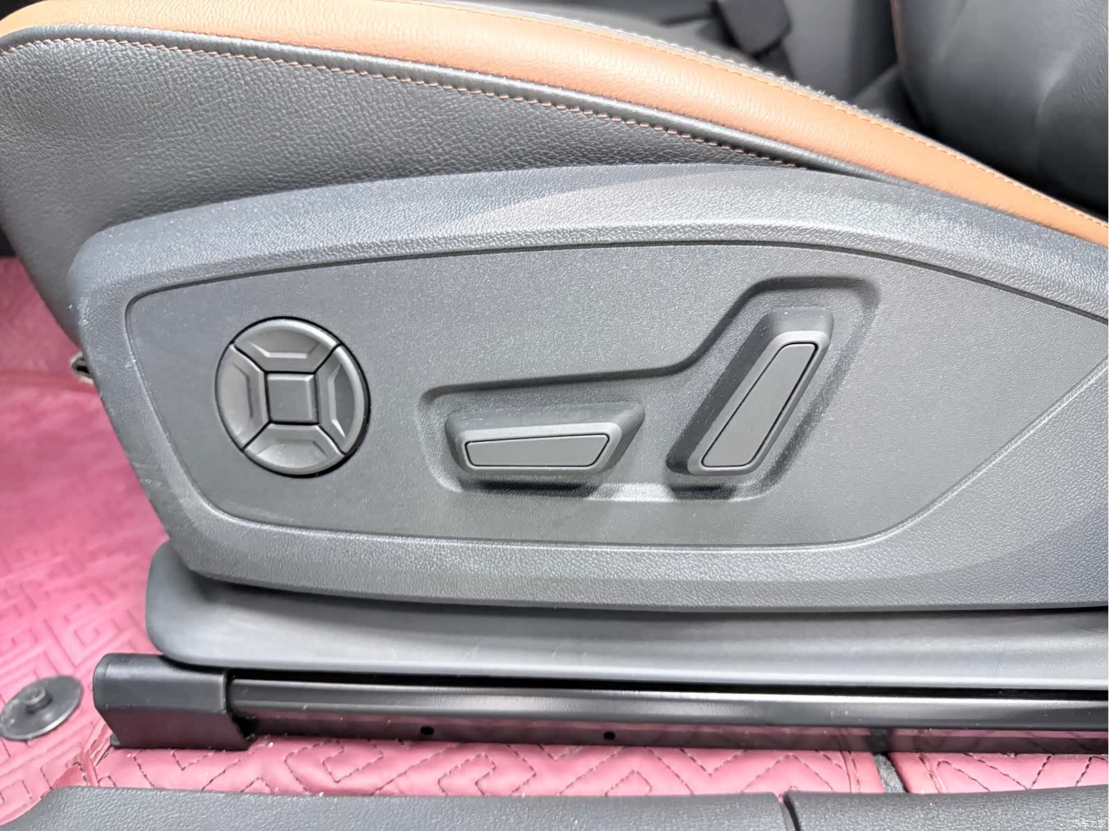 Audi Q3, 2022 20