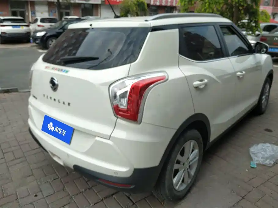 SsangYong Tiveira SsangYong Tiveira