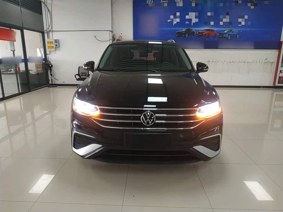 Volkswagen Tiguan L