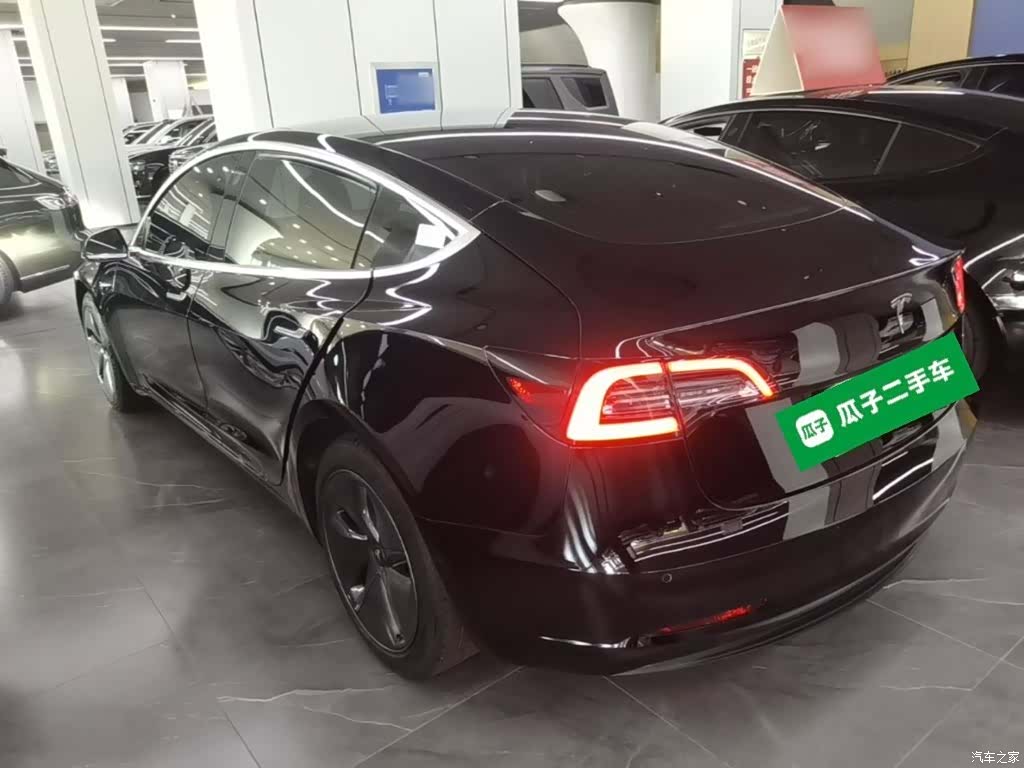 Tesla Model 3, 2020 все фото