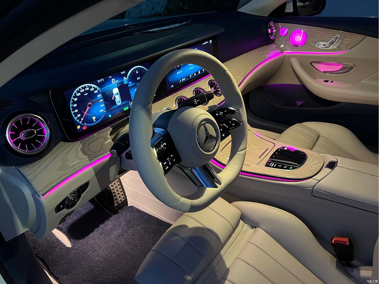 Mercedes-Benz E-Class, 2021 9