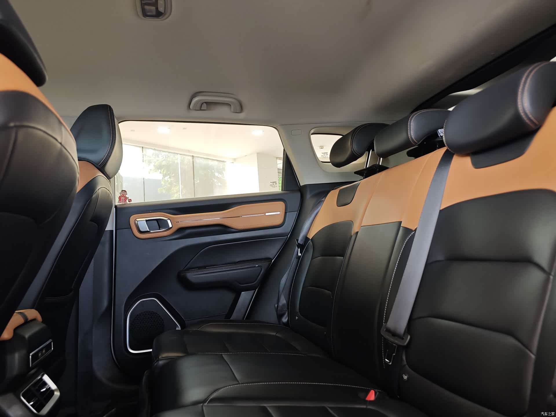 Geely Icon, 2021 24