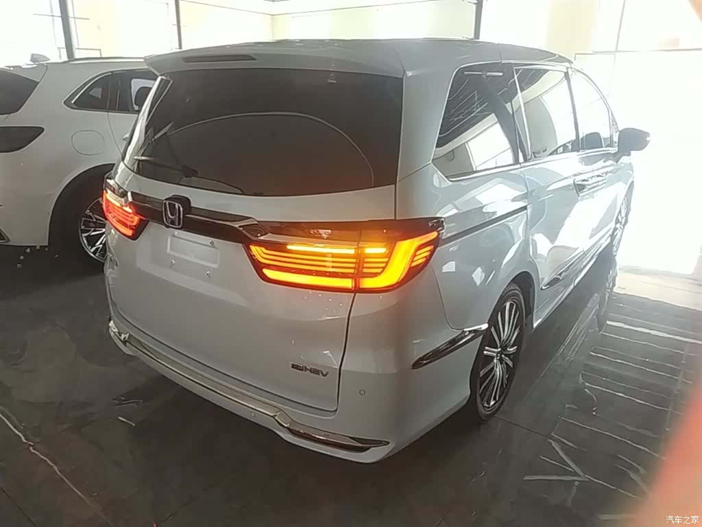 Honda Elysion, 2024 7