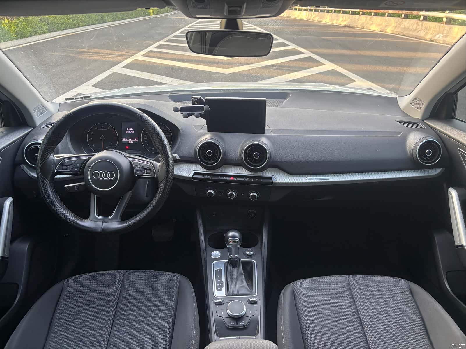 Audi Q2L, 2020 все фото