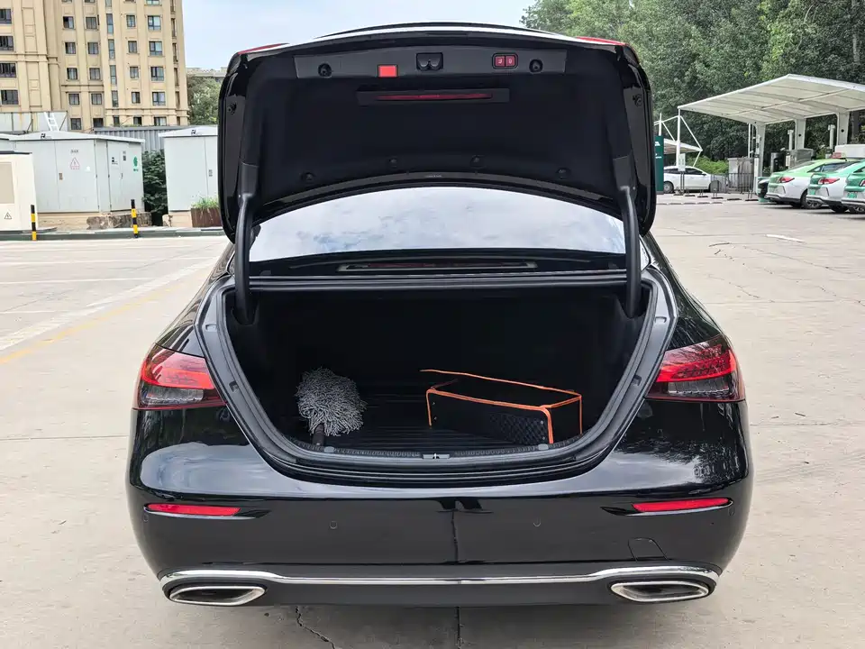 Mercedes-Benz E-class Mercedes-Benz E-class