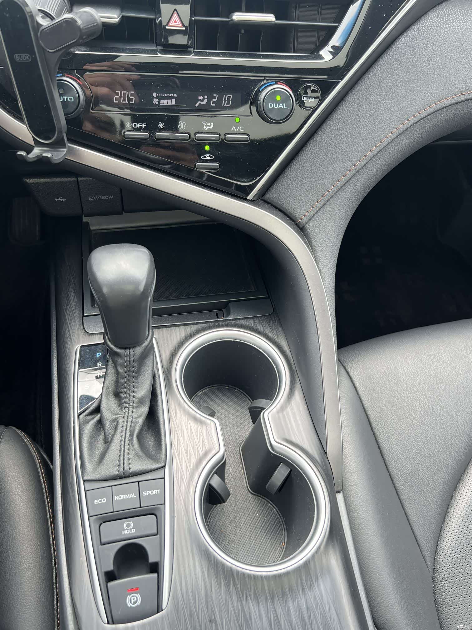 Toyota Camry, 2023 14