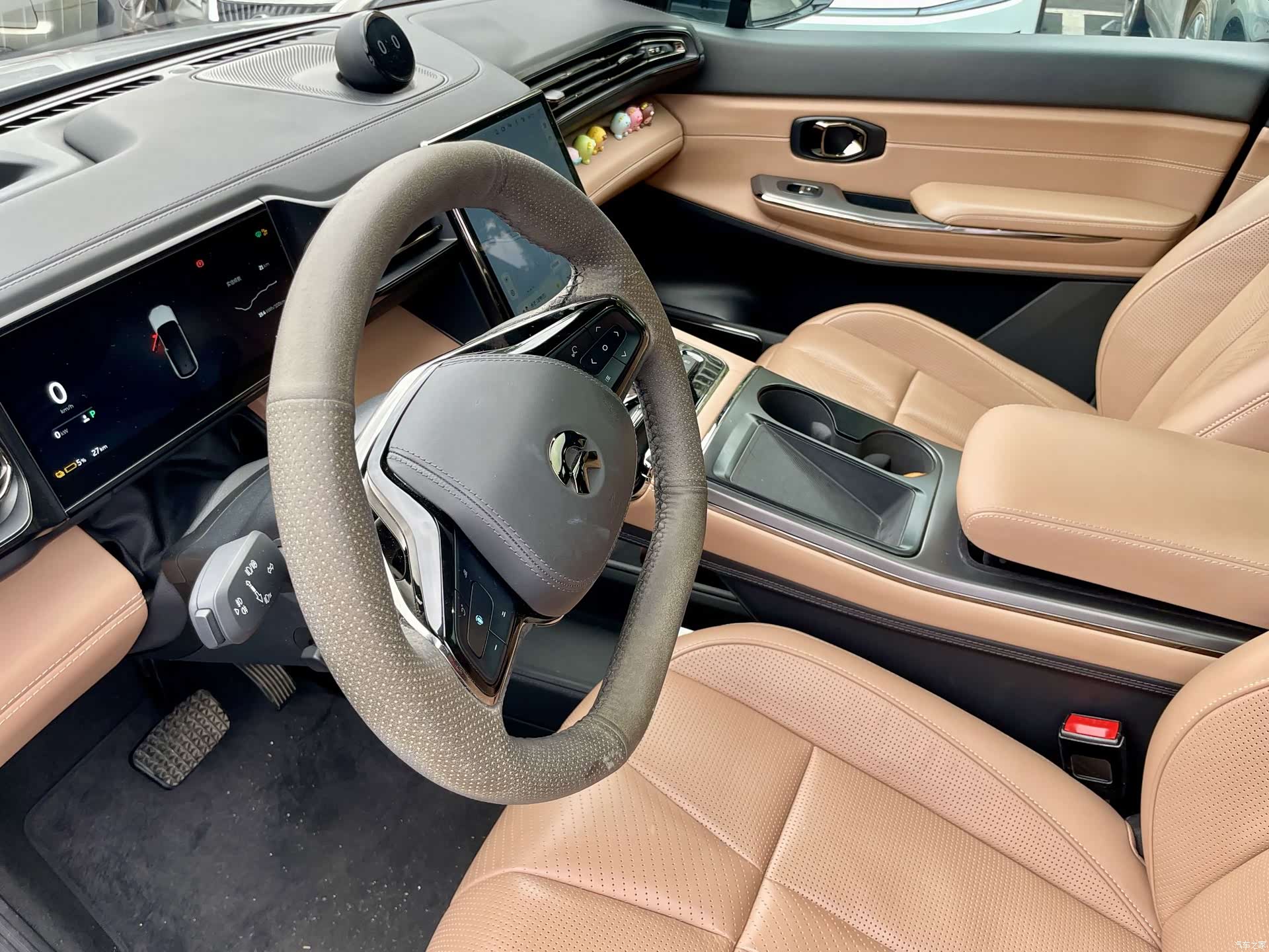 NIO ES8, 2021 12