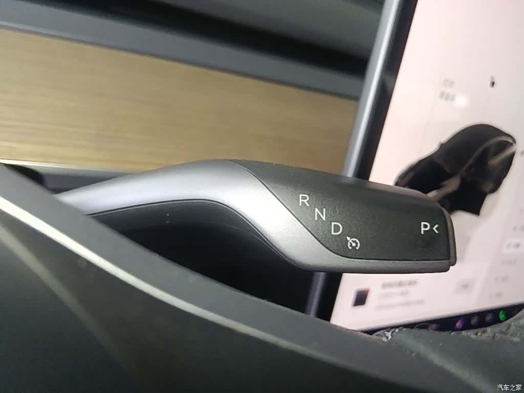 Tesla Model Y, 2022 14
