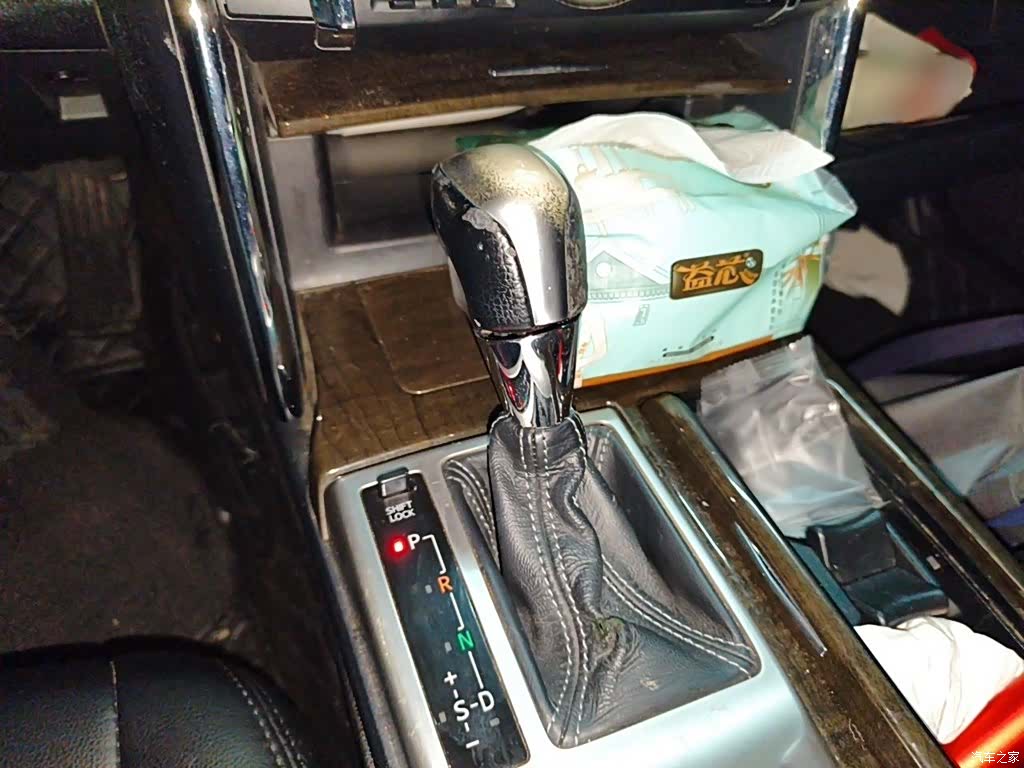 Toyota 2.5V, 2015 7