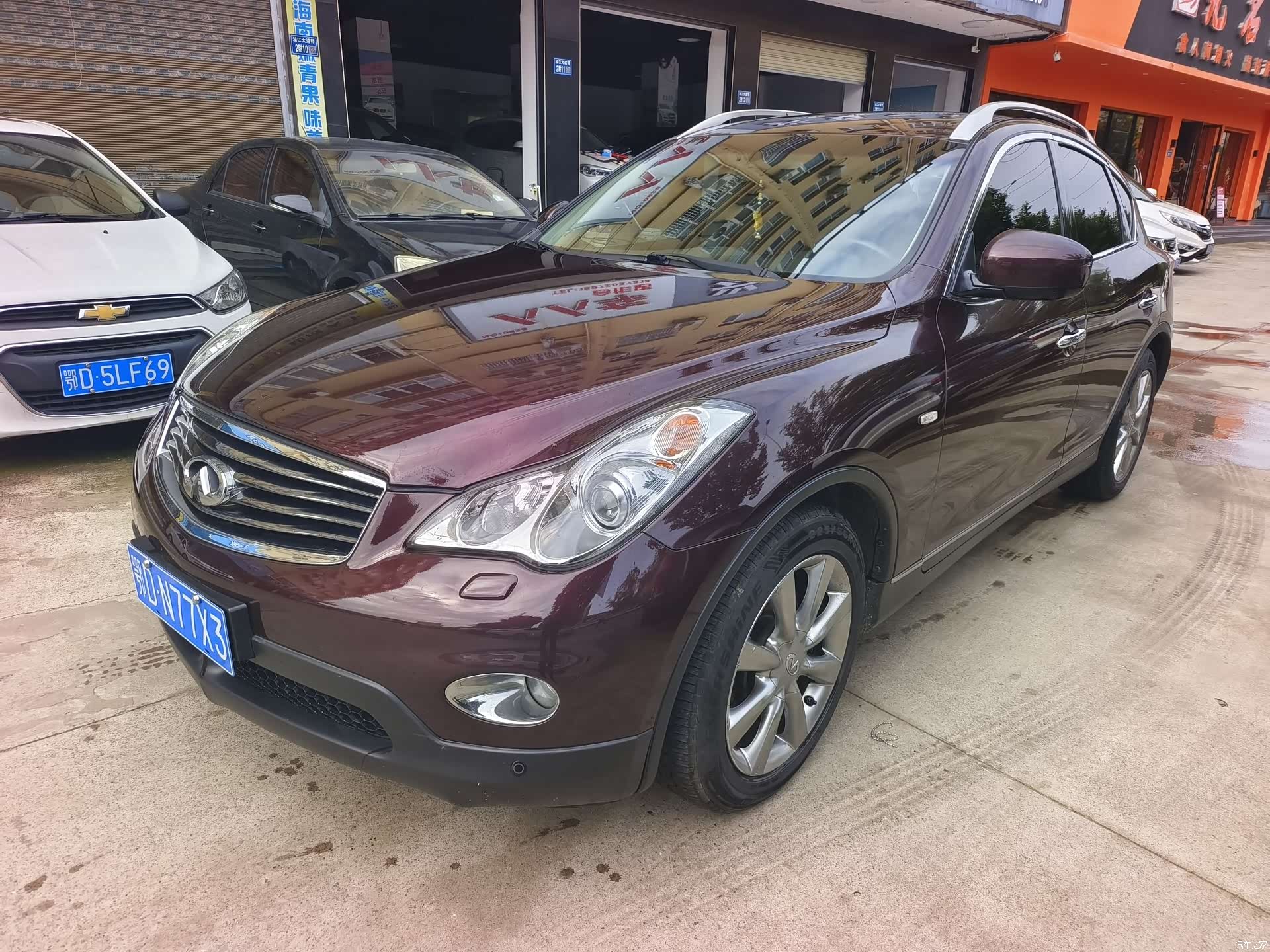 Infiniti EX25, 2012 1