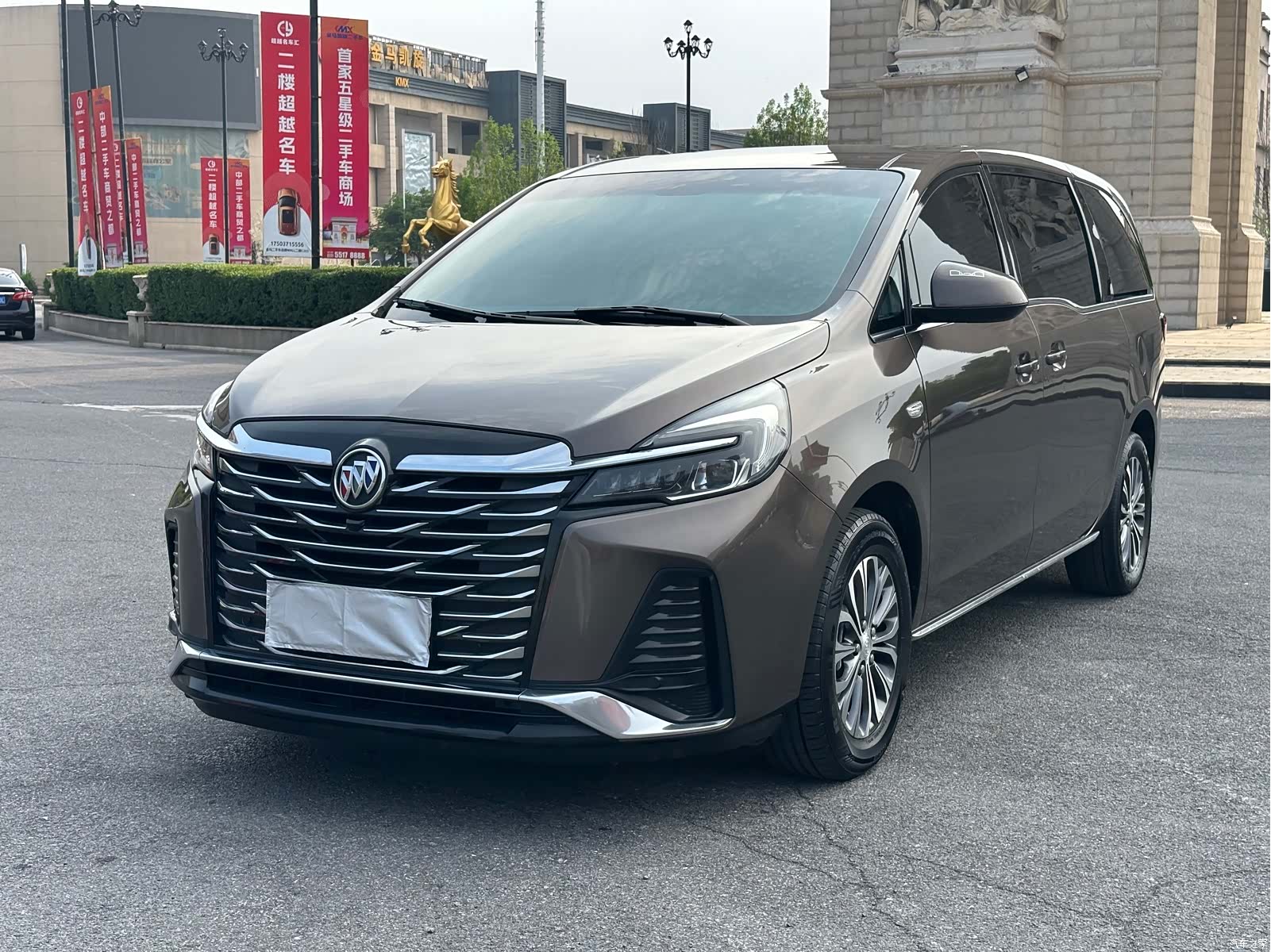 Buick GL8, 2023 1