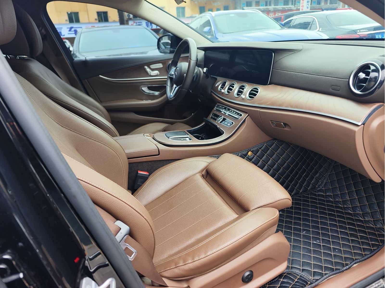 Mercedes-Benz E-Class, 2019 6