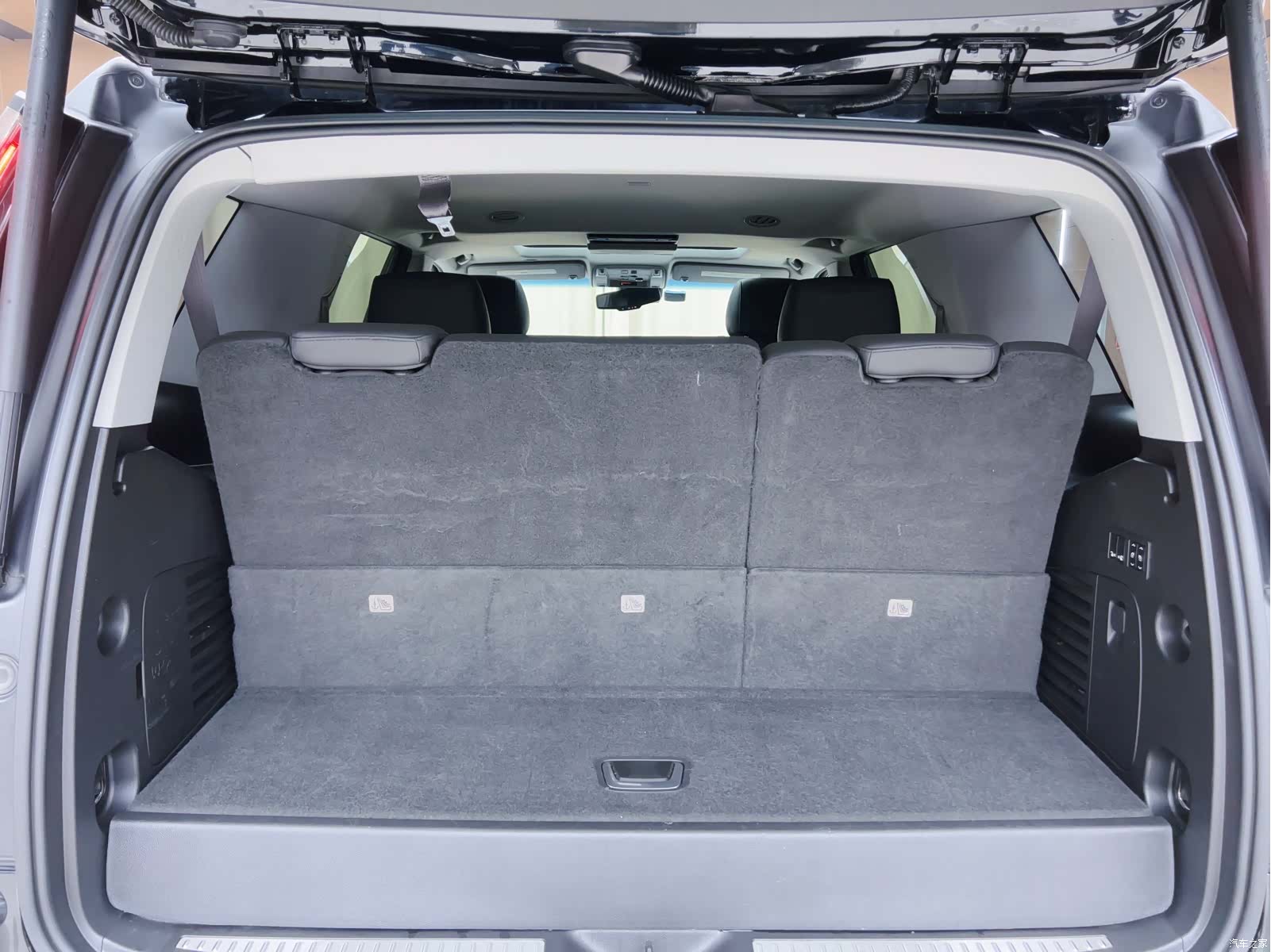 Cadillac Escalade, 2016 15