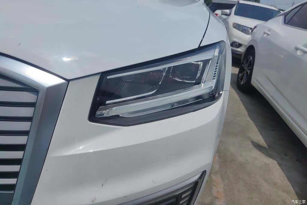 Audi e-tron, 2020 все фото