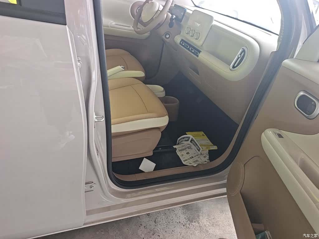 Wuling MINIEV, 2026 11
