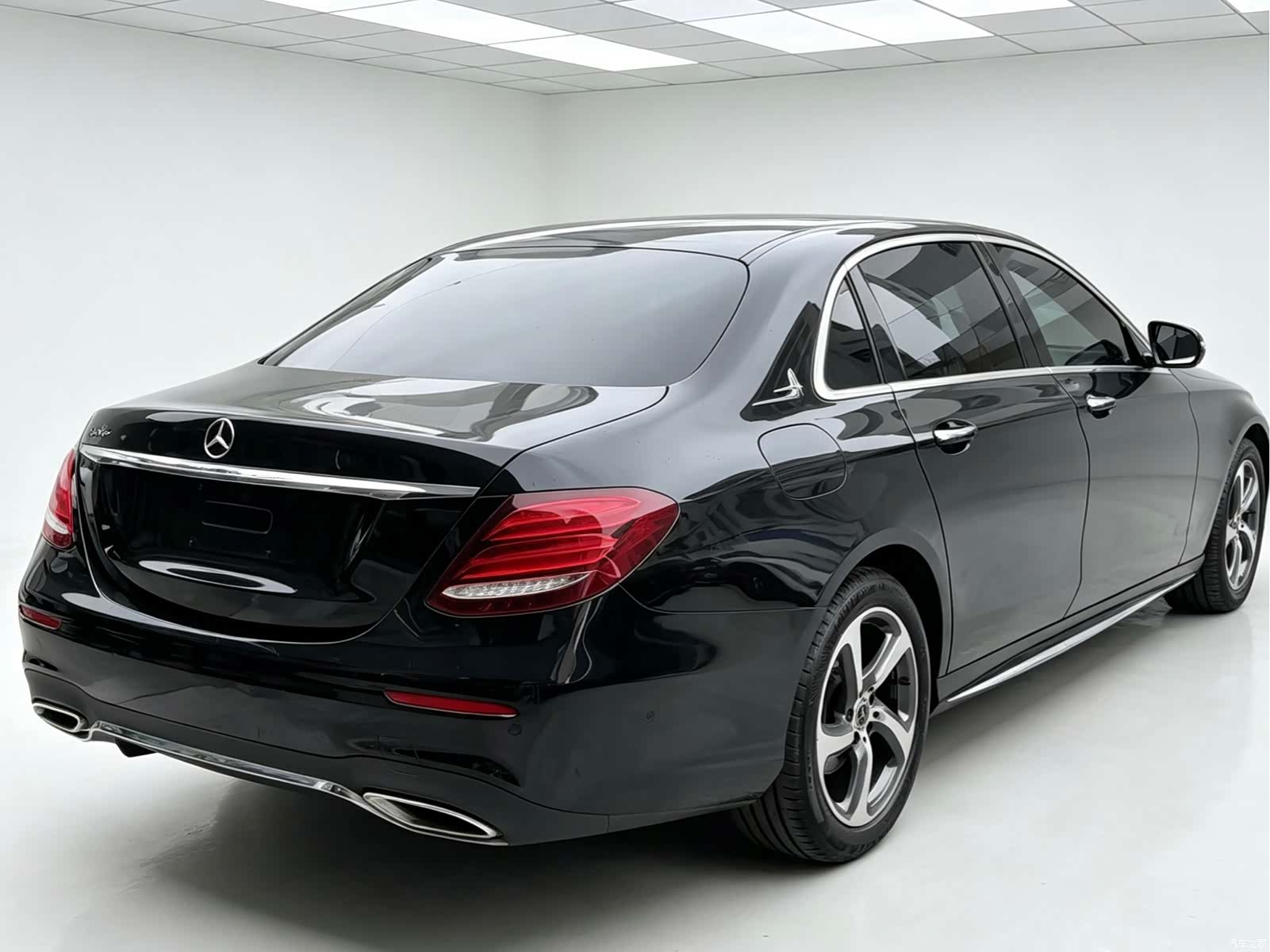 Mercedes-Benz E-Class, 2017 15
