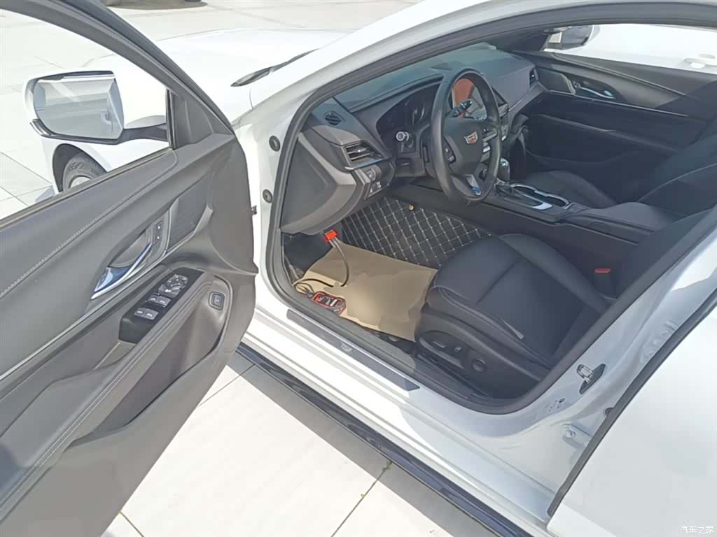 Cadillac CT4, 2021 16