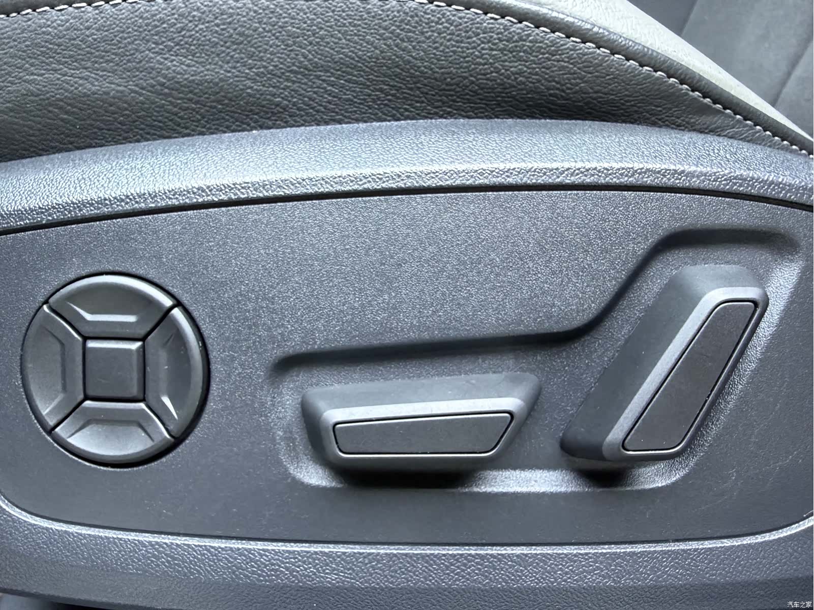 Audi Q3, 2022 9