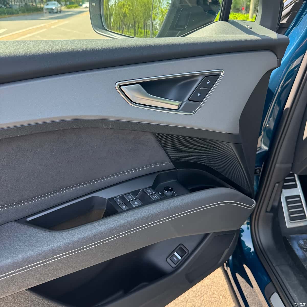 Audi Q5 e-tron, 2023 16